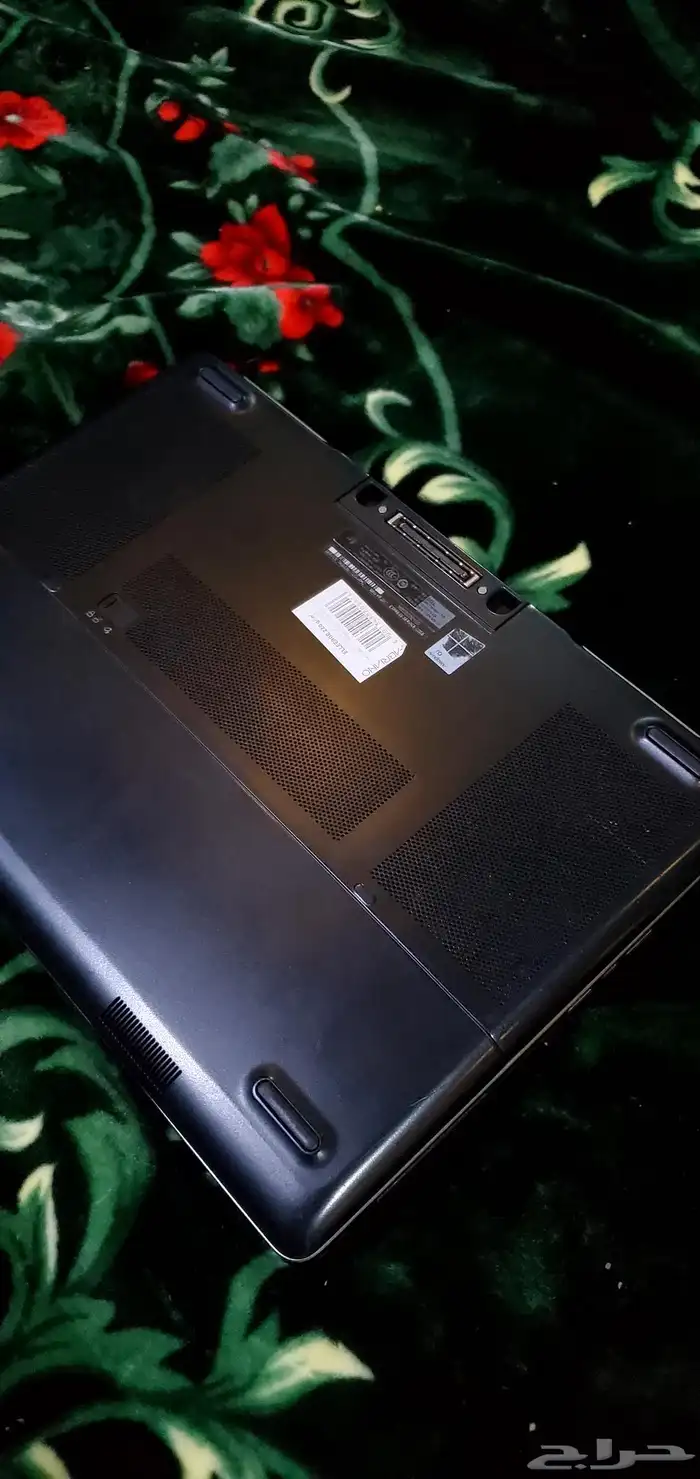 لابتوب شركة DELL 2