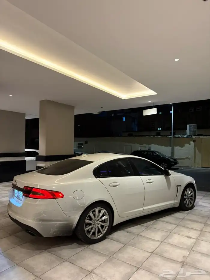 جاكور XF 6