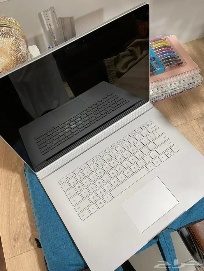 لابتوب surface book 2 3