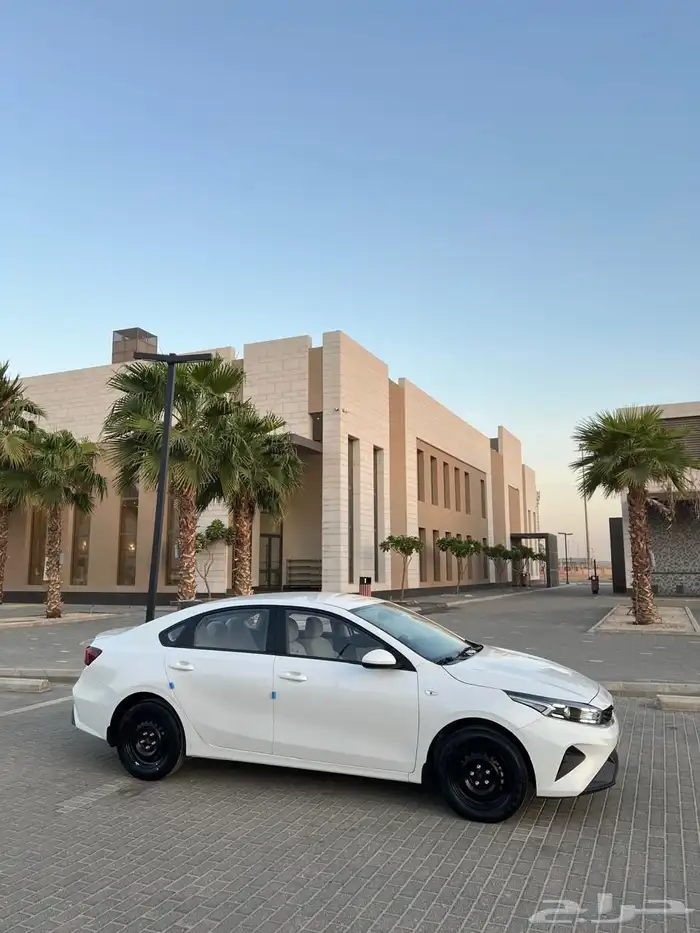 للبيع كياء سيراتو مديل 2023 مكينه 2000 3