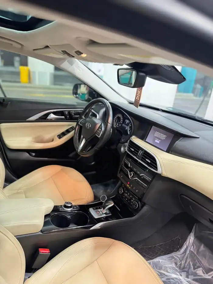انفنتي Q30 2018 نظيفة جد ا 16