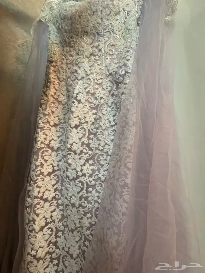 فستان مستعمل سعره 200 1