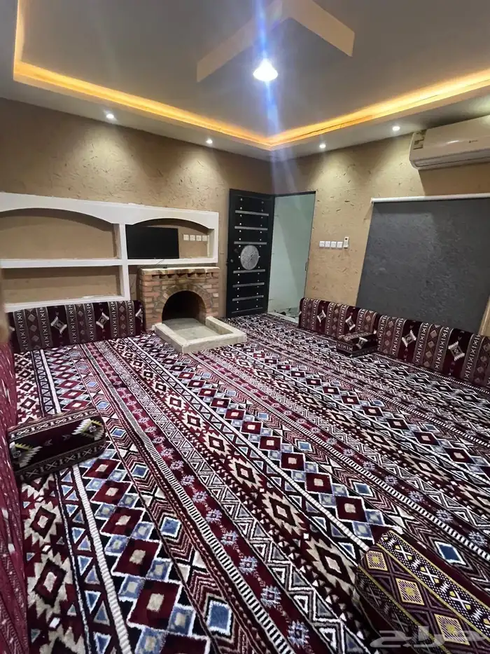 استراحةفي الذيبية عزاب VIP للإيجار موقع مميز قريب من الخدمات 1