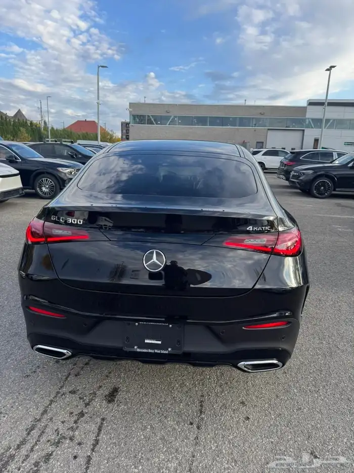 للبيع مرسيدس GLC300 كوب 2026 اصفار فل الفل وارد كندا 8