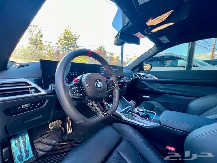 للبيع BMW - M4 - competition موديل 2025 شبه اصفار كنديه 6