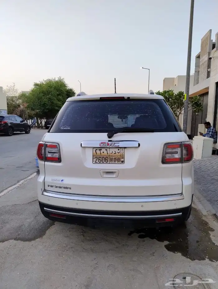 أكاديا 2013 للبيع 3