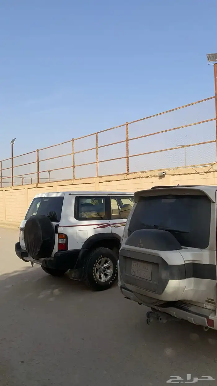 نيسان باترول 2001. موتر شغال وما في شي 1والقير توماتيك 0