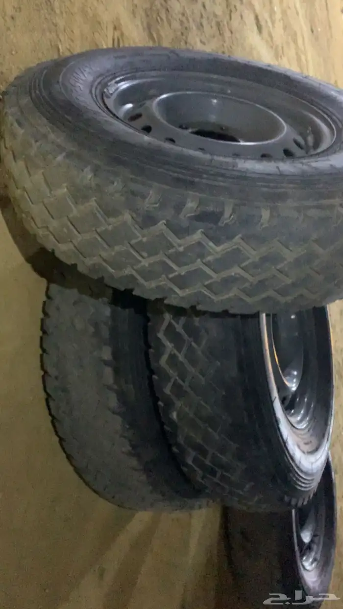 طقم كفرات جيب ربع مع جنوطها وكاله والكفرات جديده تريخ 2024 1