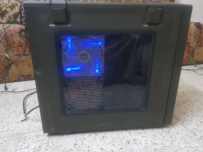 جهاز كمبيوتر وكمرتين صغير واي فاي وبرجكتر 2