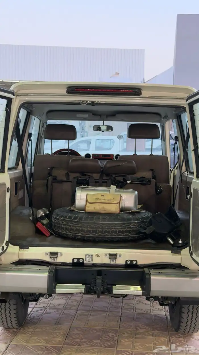 جيب ربع 15 بريمي تم البيع 13