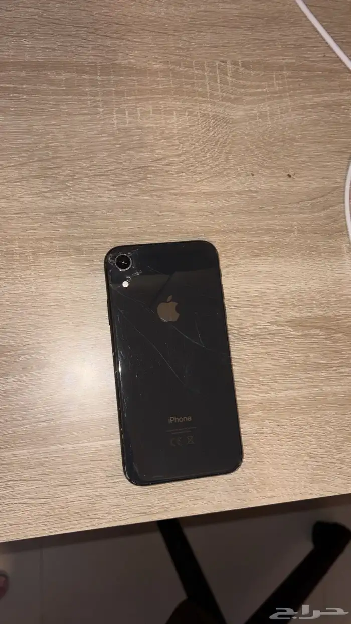 ايفون XR اسود 128 جيجا 2