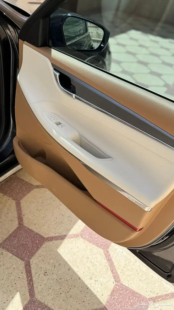 للبيع أزيرا 2023 سمارت بحالة الوكالة الوعلان 27