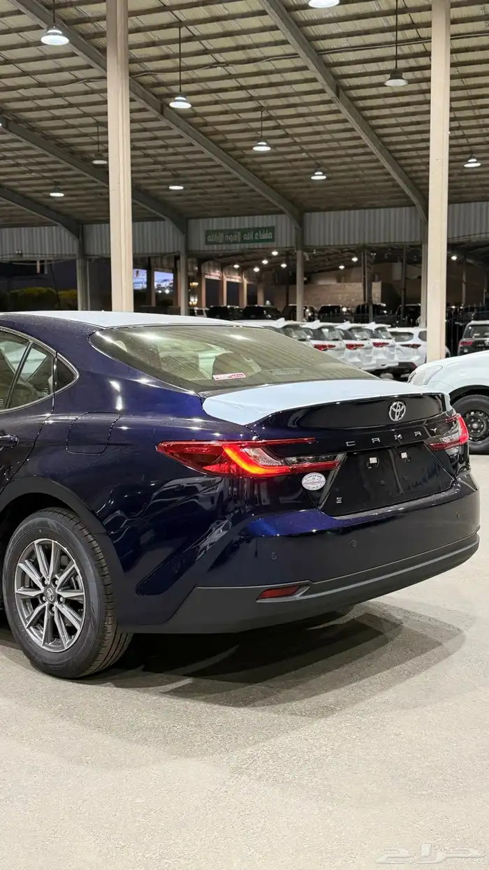 تويوتا كامري E بنزين 2025 وارد الوكيل كحلي 3