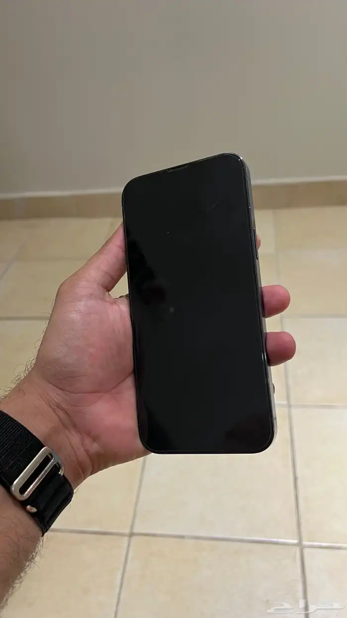 جهازينن ايفون 13 برو وبرو ماكس iPhone 13 Pro and Pro Max 1
