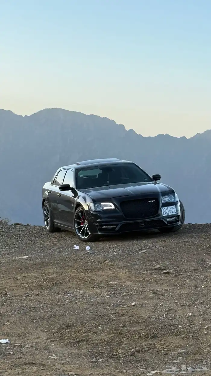 كرايسلر V8 (S) 2015 7