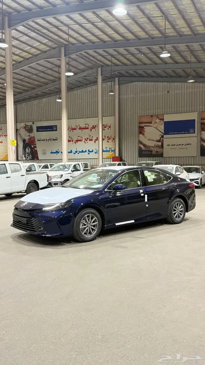 تويوتا كامري E بنزين 2025 وارد الوكيل كحلي 0