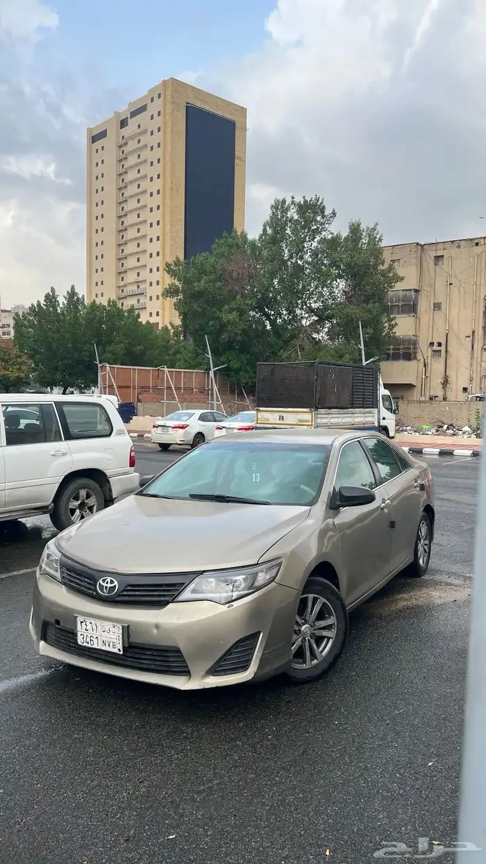 كامري 2013 ذهبي اللون 6