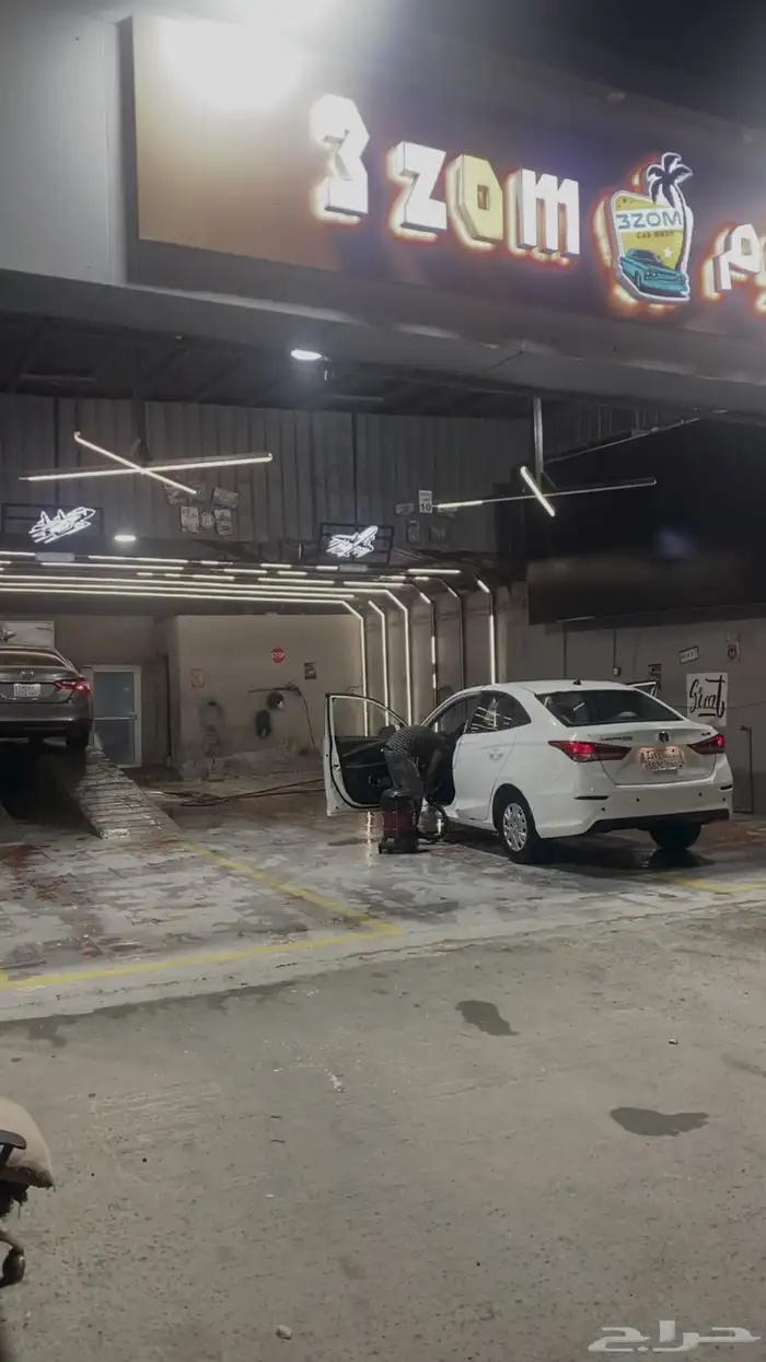 مغسلة سيارة للتقبيل على شارع رئيسي وعام بالقنفذة 1