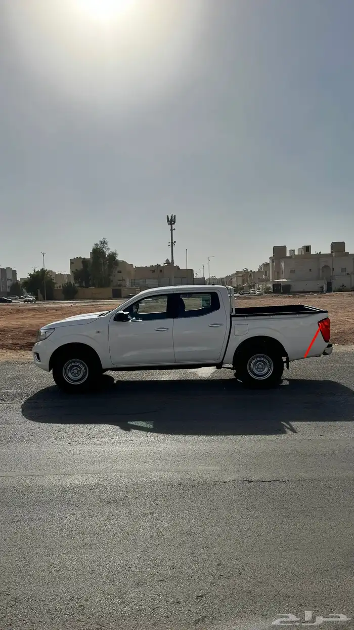 نيسان نافارا 4