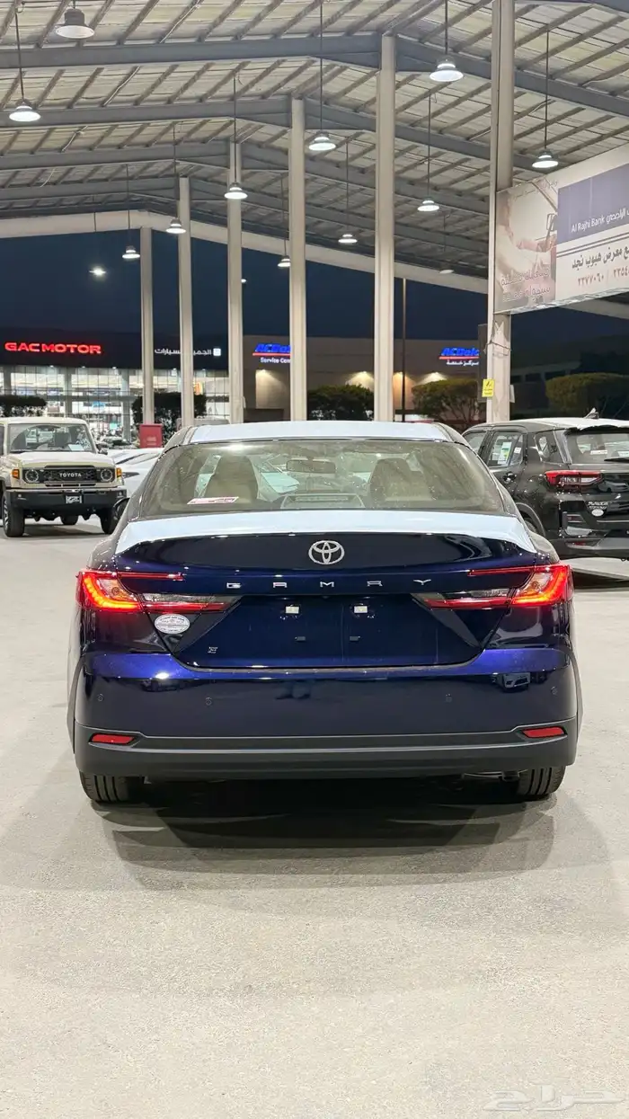 تويوتا كامري E بنزين 2025 وارد الوكيل كحلي 5