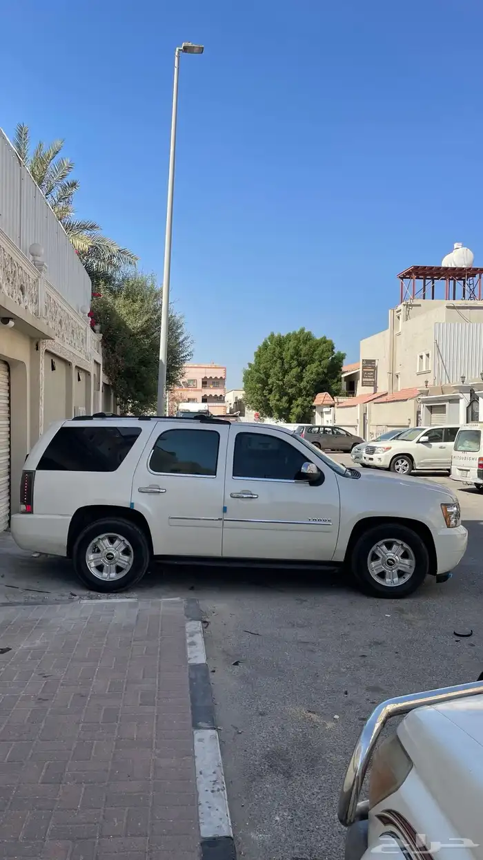 تاهو ltz فل كامل نضيف جدا  ممشى 250 كيلو فقط 4