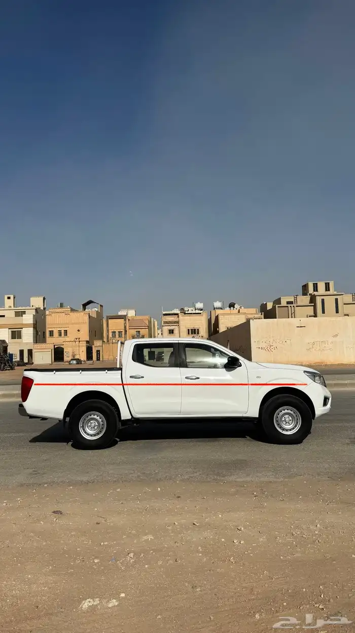 نيسان نافارا 2