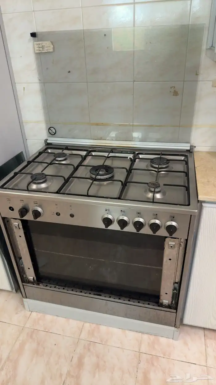 فرن للبيع نضيف 0