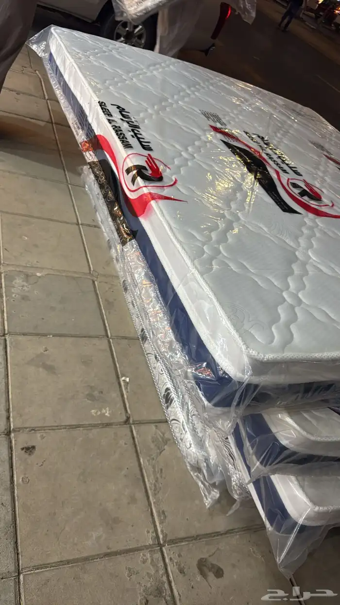 غرفة نوم كاملة  أثاث منزلي  سرير ودولاب وبطانيات 6