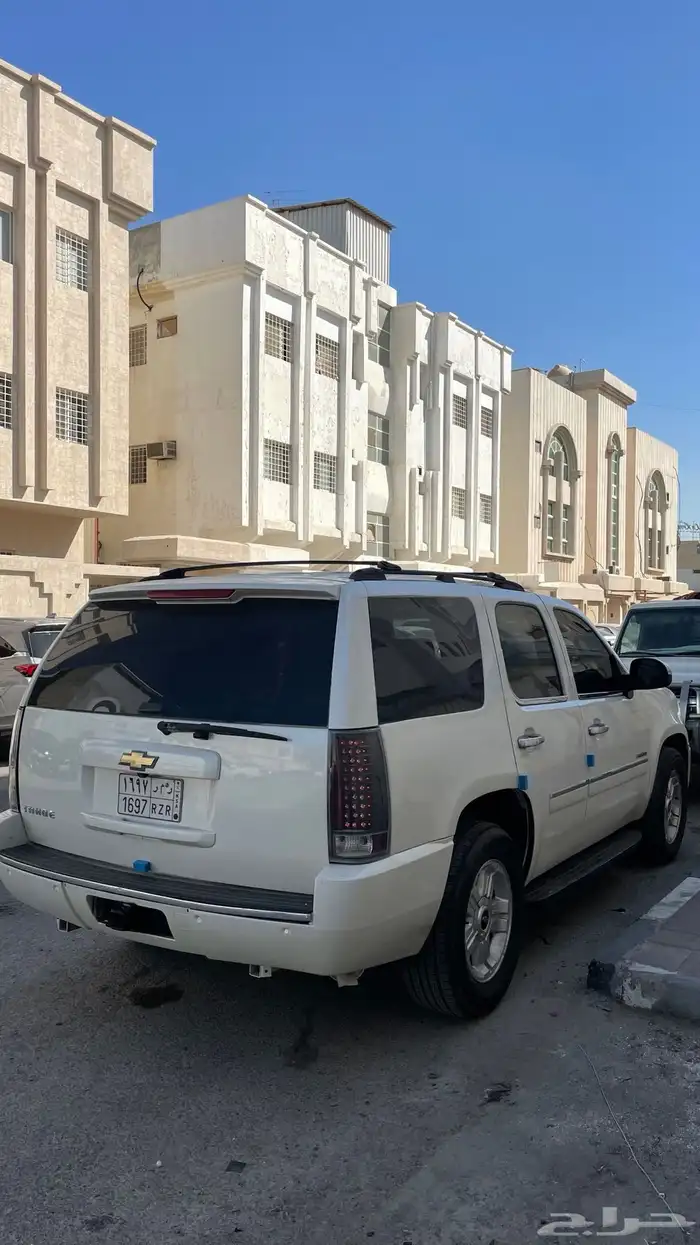 تاهو ltz فل كامل نضيف جدا  ممشى 250 كيلو فقط 17