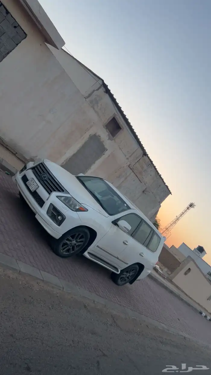 جيب لكزس مخزن 0