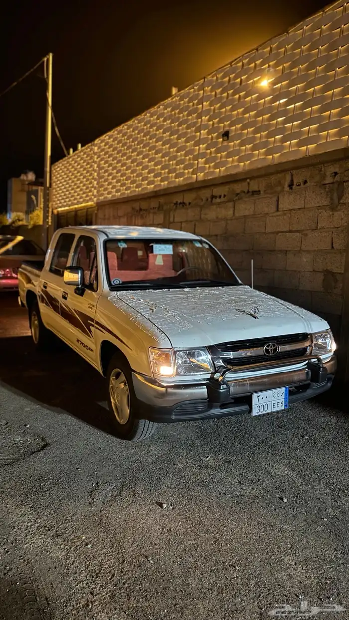 هايلوكس2004 GLX 9