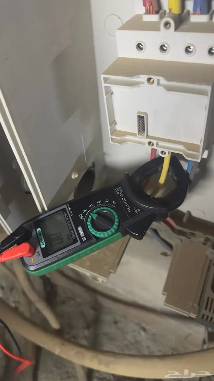 كهربائي سعودي 1