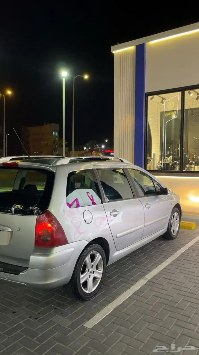 للبيع سيارة بيجو 307 اكس تي 2