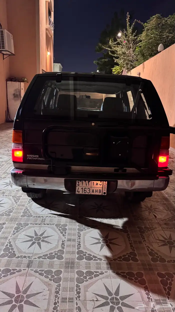 للبيع جيب باثفندر 1996 نظيف جد ا 3