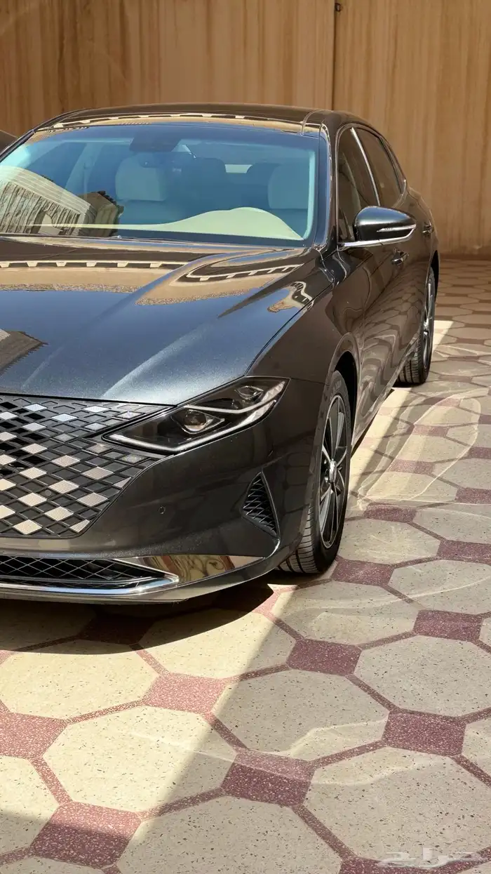 للبيع أزيرا 2023 سمارت بحالة الوكالة الوعلان 3