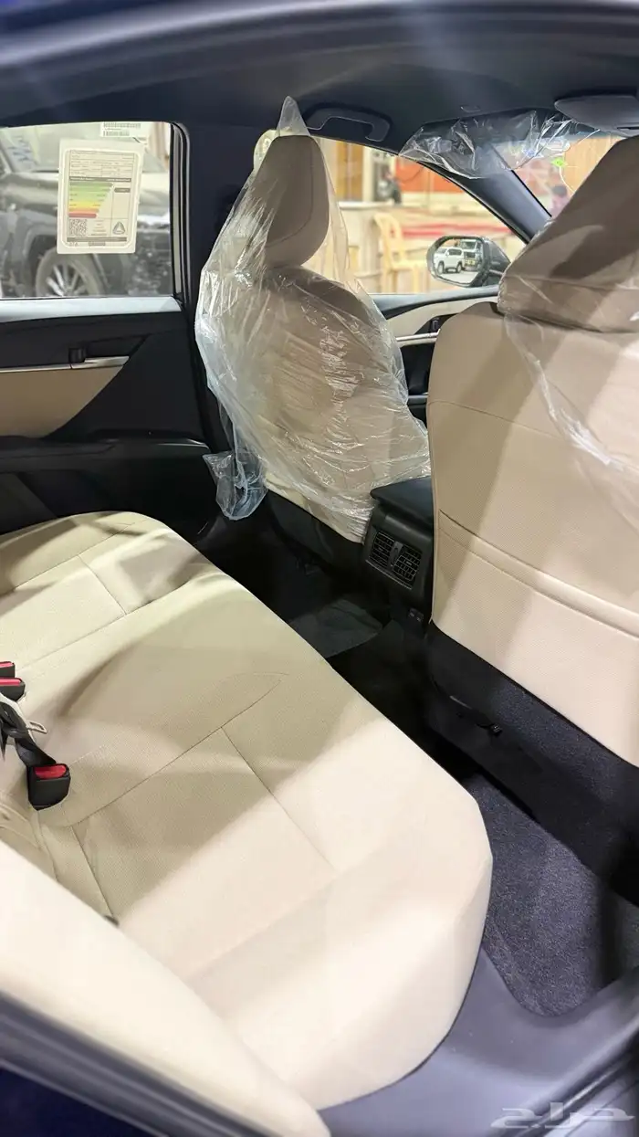 تويوتا كامري E بنزين 2025 وارد الوكيل كحلي 12