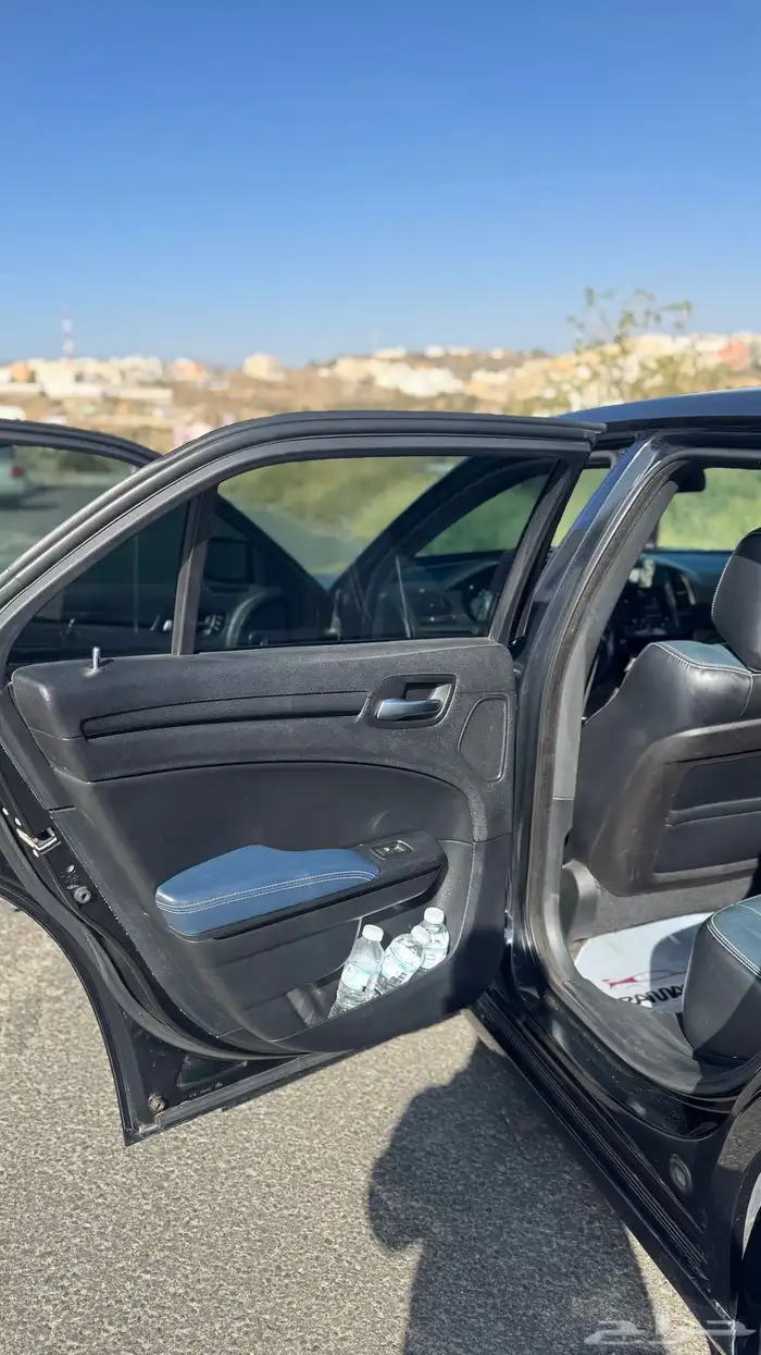 كرايسلر V8 (S) 2015 18