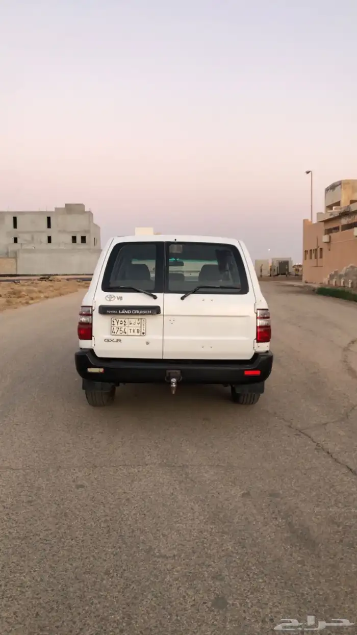 لاندكروزر 1999 ابيض قير عادي 4