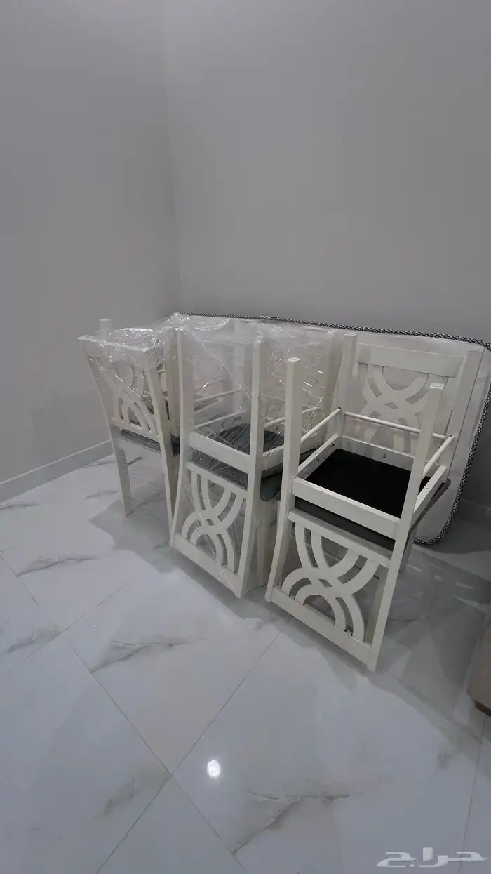 طاولة طعام 6 اشخاص 1