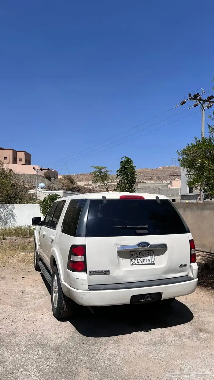 تشليح اكسبلور شغال مكينه قير نضيف 2
