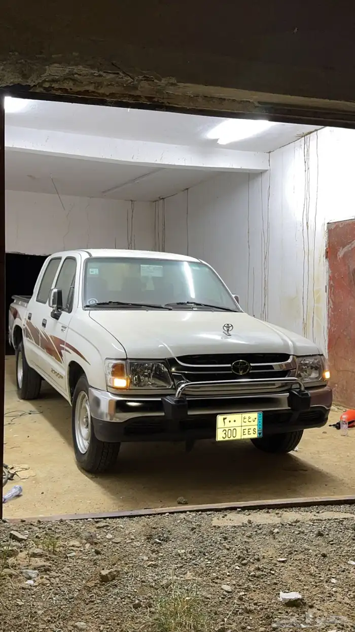 هايلوكس2004 GLX 1