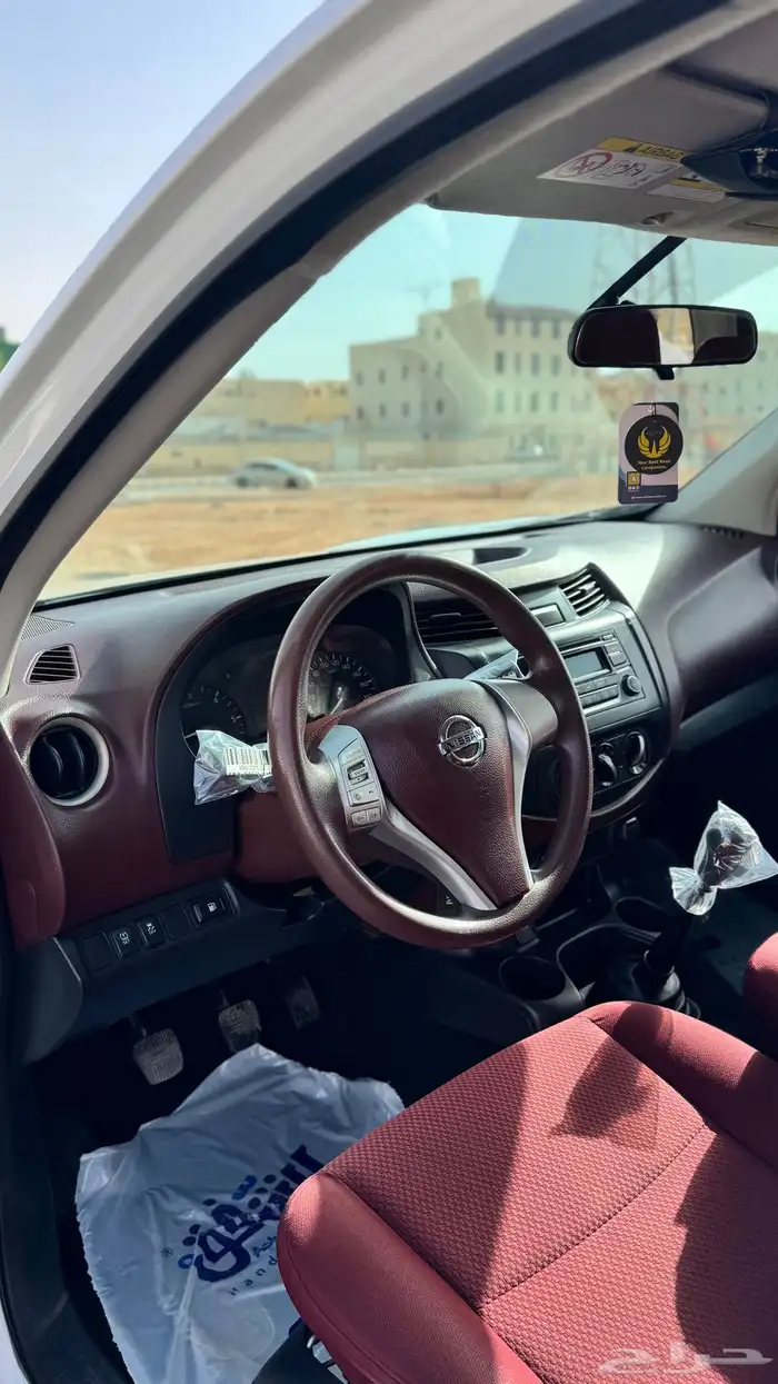 نيسان نافارا 6