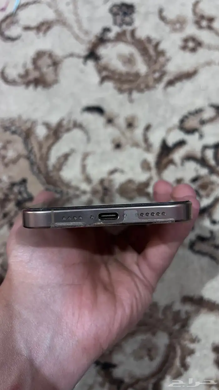 ايفون 16 برو ماكس نظيف 1