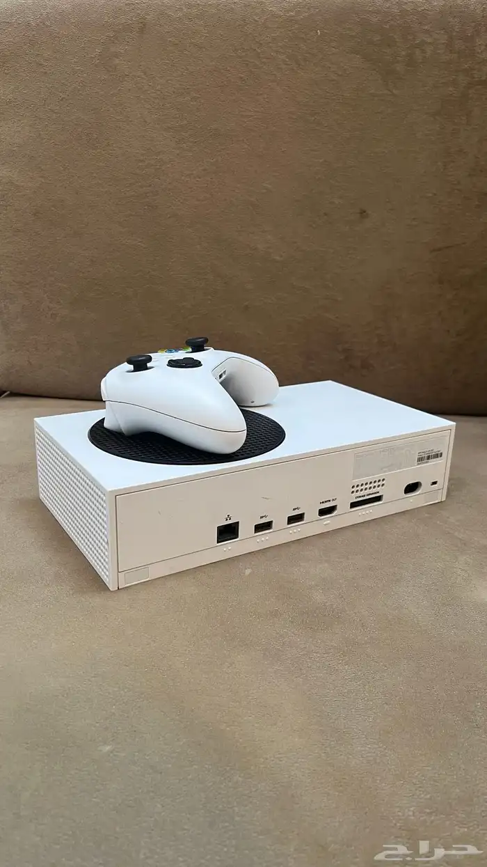 اكس بوكس سيريس اس   Xbox Series S 1