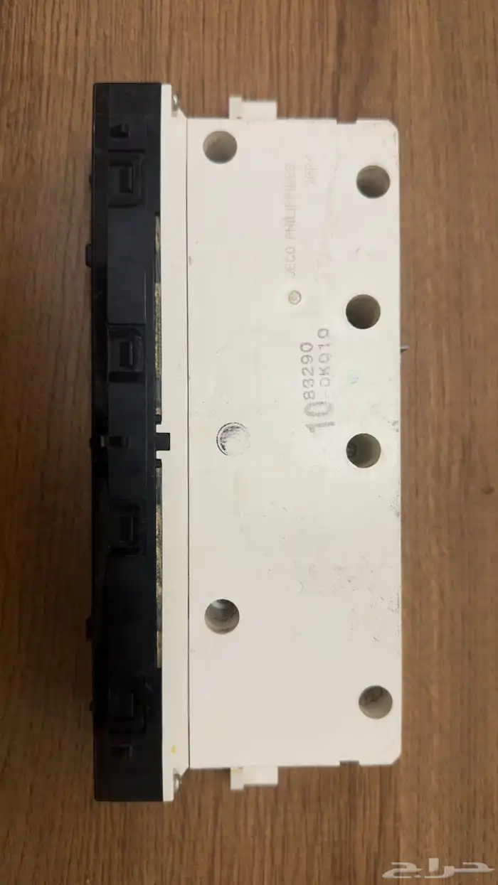 ساعة وديكور هايلوكس2011 2