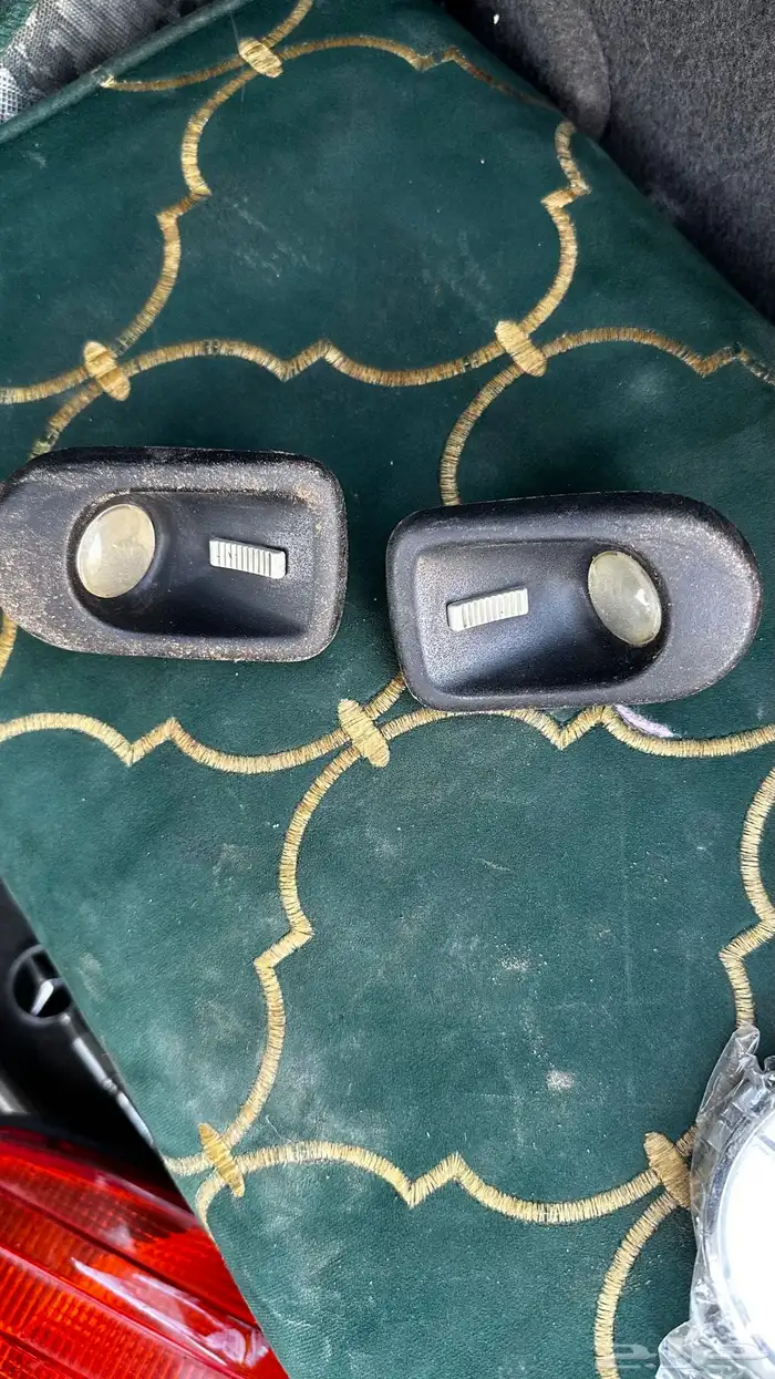 مرسيدس 560 و شبح 10