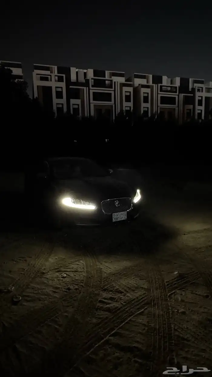 Jaguar 2014 XF perfect condition 21