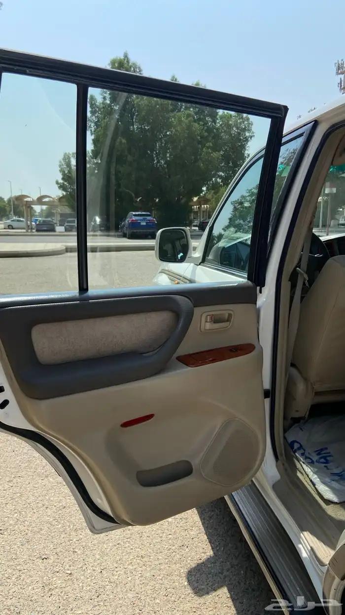 جيب تويوتا لاندكروزر 2