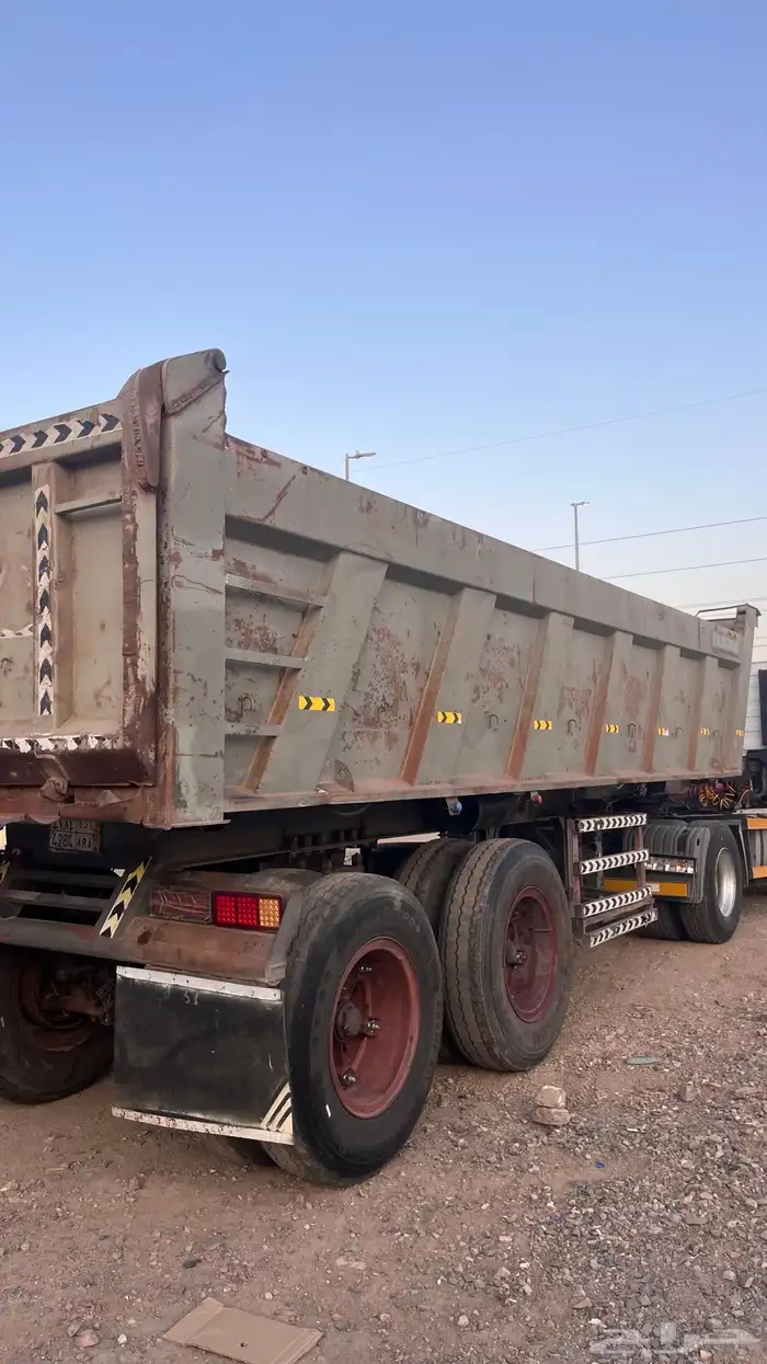 للبيع صندوق قلاب 24 متر 4