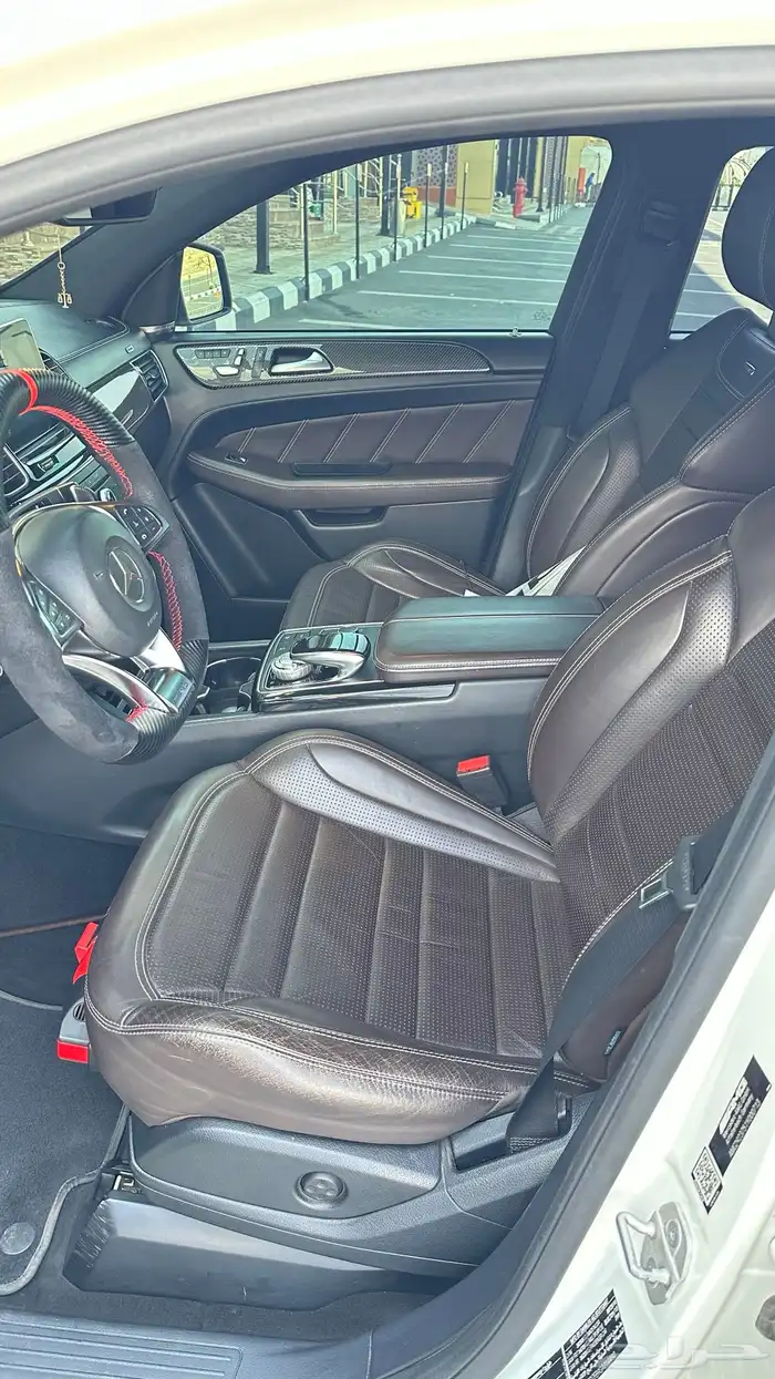 مرسيدس كوب GLE63s نظيف للمستخدم 25